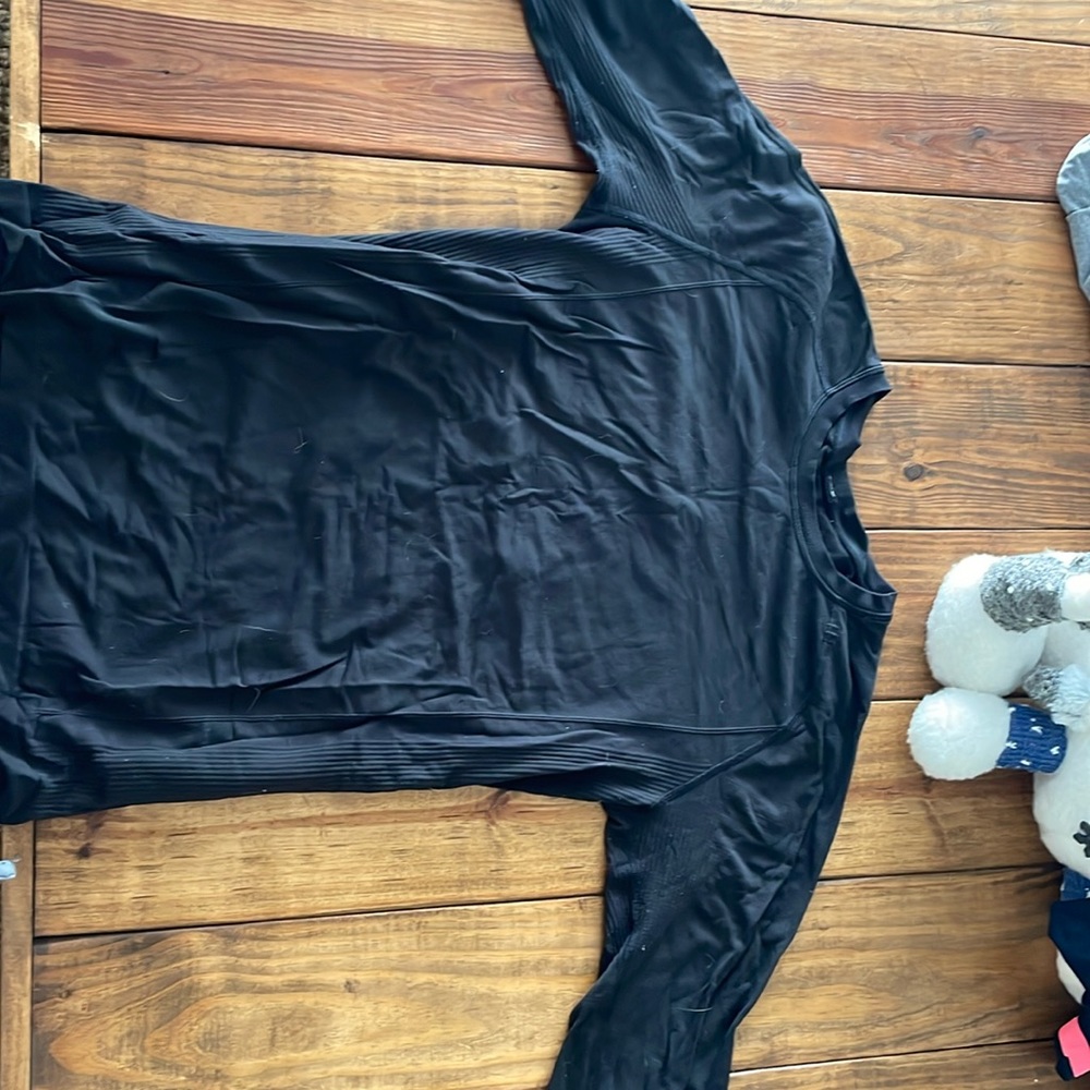 Lululemon XL Long sleeve Yoga shirt